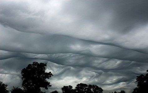 Seguimiento  de Nubes anómalas y fenómenos extraños en el cielo.  - Página 2 Rare_clouds_29